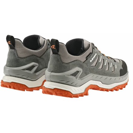 Lowa Innovo GTX Lo Hiking Shoes - Men's 2