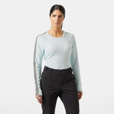 Helly Hansen LIFA ACTIVE Stripe Crew Base Layer Top - Women's 1