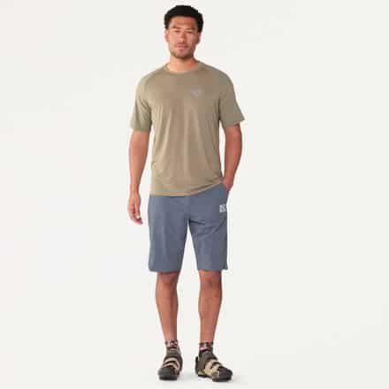 Endura Alltrack Ride Bike Over Shorts - Men's 3