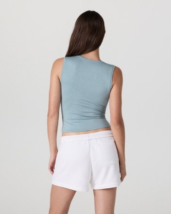 Vuori Halo Essential Scoop Tank Top - Women's 2