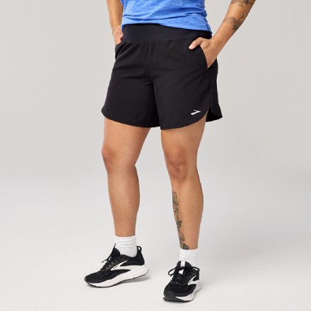 Brooks Chaser 7" Shorts 2.0 - Women's 1