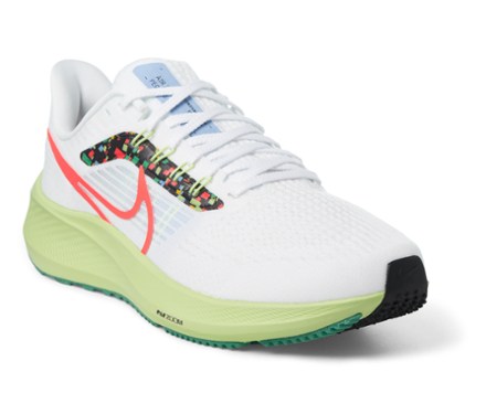 Nike Air Zoom Pegasus 39 Road-Running Shoes - Women's 2