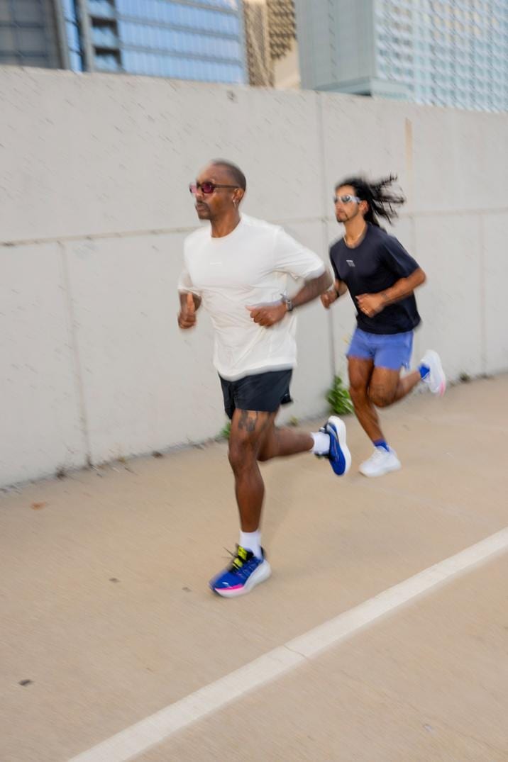 Location Image for Aero Glide 4 Road-Running Shoes - Men's