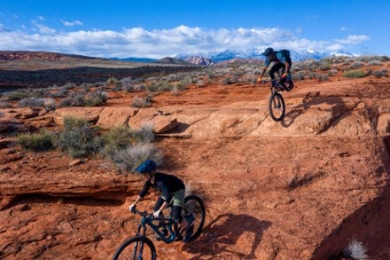 Salsa Blackthorn Deore 12-Speed Mountain Bike 6