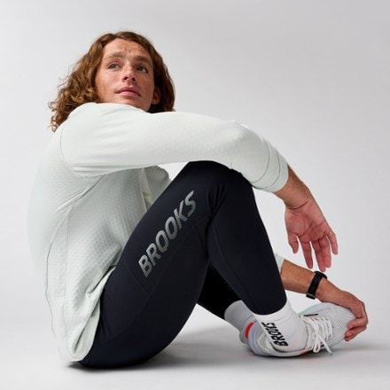 Brooks Momentum Thermal Tights 2.0 - Men's 4