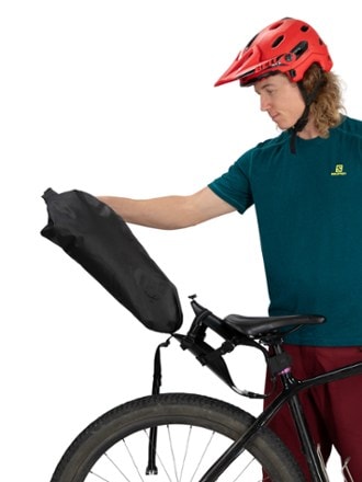 Osprey Escapist Saddle Bag 6