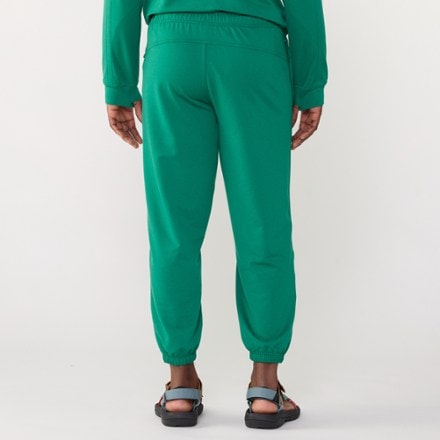 REI Co-op Active Pursuits Midweight Joggers 4