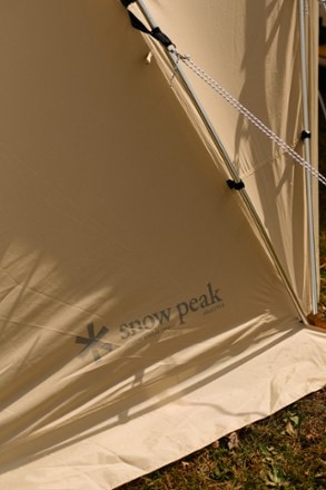 Snow Peak Land Nest Shelter 9