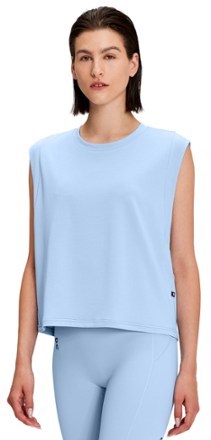 On Focus Crop Top - Women's 1