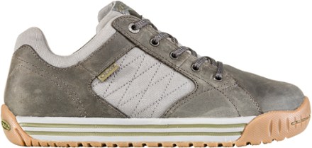 oboz sneakers