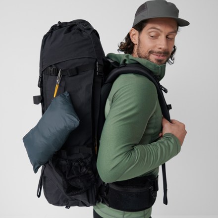 Fjallraven Expedition X-Latt Insulated Vest - Men's 9