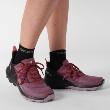 Salomon OUTpulse GORE-TEX Low Hiking Shoes - Women's 6