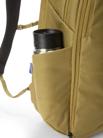Thule Aion Travel Pack - 28 L Water bottle pocket (Water bottle sold separately) (Nutria)