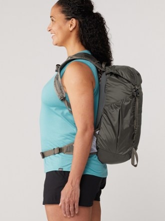 REI Co-op Flash 22 Pack 9