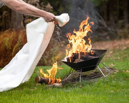 SOL Emergency Fire Blanket 4