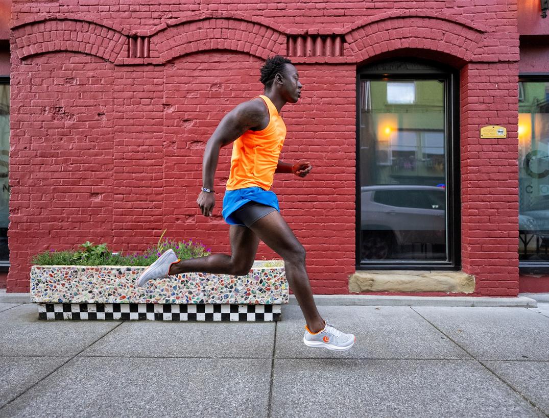 Location Image for Fli-Lyte 5 Road-Running Shoes - Men's