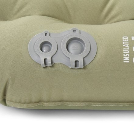 Big Agnes Campmeister Deluxe Sleeping Pad Air valve
