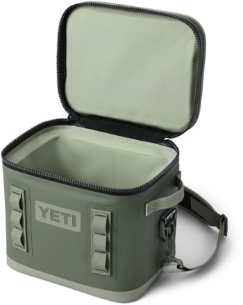 Yeti Hopper Flip 8 Cooler Nordic Purple