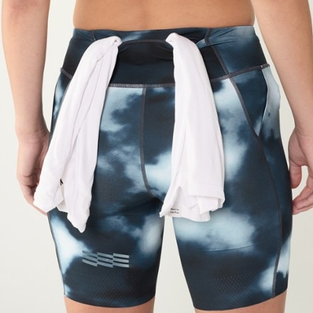 Janji Pace 7" Shorts - Women's 5