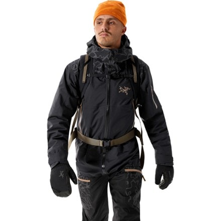 Arc'teryx Quintic 28 Pack 2