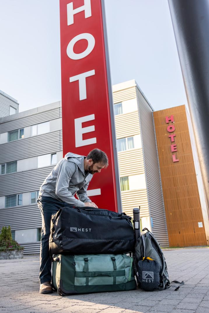 Location Image for Foamy Carrying Duffel - 120 L