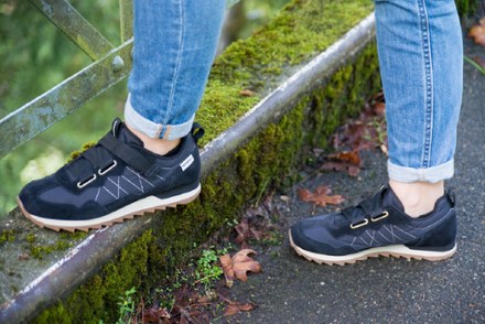 merrell alpine sneaker womens
