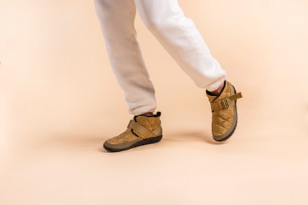 Chaco Ramble Puff Slippers - Men's 9