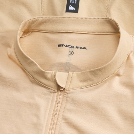 Endura Alltrack Ride Cycling Jersey - Women's 4