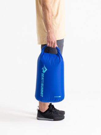 Sac étanche bandoulière Sling Dry Bag 20 litres Sea to Summit bleu