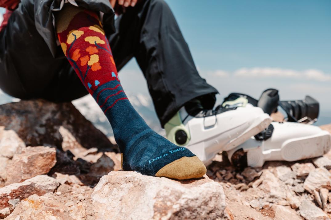 Location Image for Enchanted Over-the-Calf Midweight Ski and Snowboard Socks - Women's