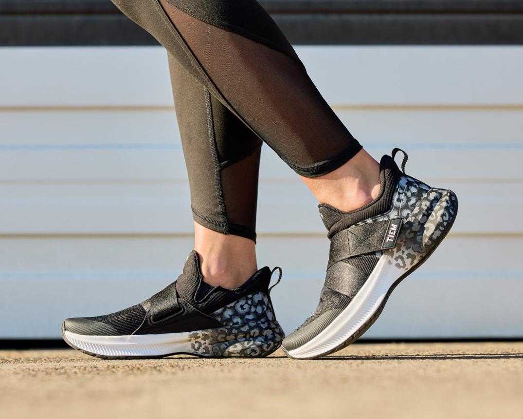 Location Image for Lynx Indoor Cycling Shoes - Women's