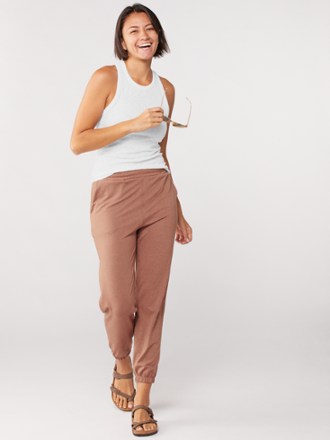 Vuori Sunrise High-Neck Tank Top - Women's 3