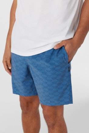 O'Neill Stockton Print Elastic Waist 18" Hybrid Shorts - Men's 5