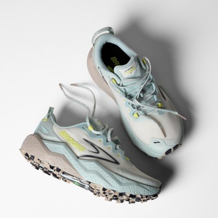 Brooks Caldera 8 Trail-Running Shoes - Women's 6