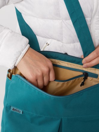 REI Co-op Beyonder Convertible Bag 7