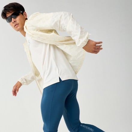 Brooks Canopy Reflective Jacket - Men's 3
