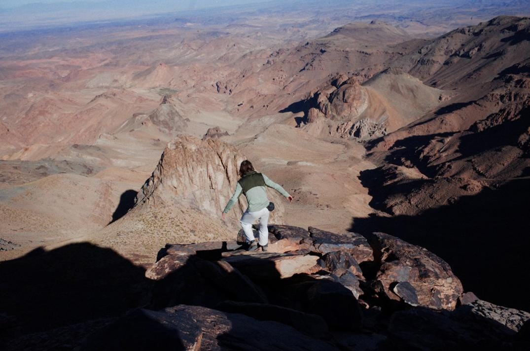 Location Image for 200 Descender Long-Sleeve Zip Hoodie - Men's