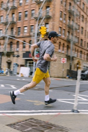 Swiftwick Flite XT Mid-Crew Socks 1