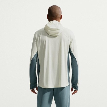 Nike ACG Solar Chase Dri-FIT UV Long-Sleeve Hooded Top - Men's 1