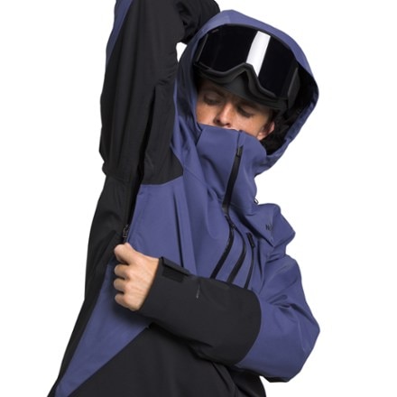 The North Face Chakal Insulated Jacket - Men's 4