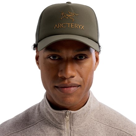 Arc'teryx Small Bird Hat in Black Arc'teryx