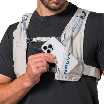 Nathan QuickStart 3.0 4 L Hydration Vest 10