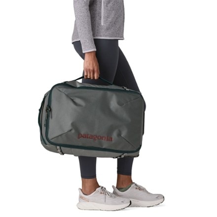 Patagonia Black Hole MLC Wheelie 6