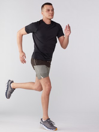 Vuori Trail Shorts - Men's 3