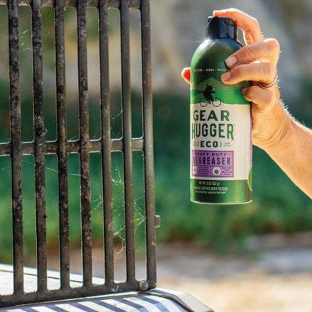Gear Hugger Heavy Duty Degreaser - 11 oz. 4
