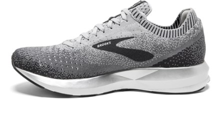 brooks ladies levitate 2