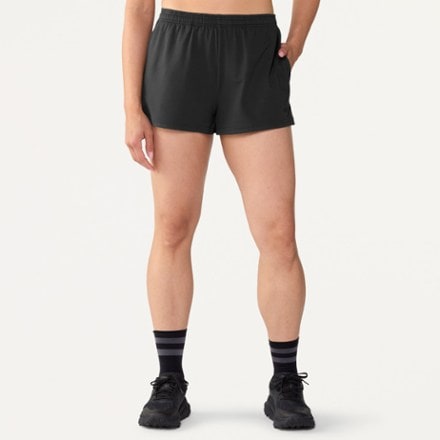 Vuori Halo Shorts - Women's 2