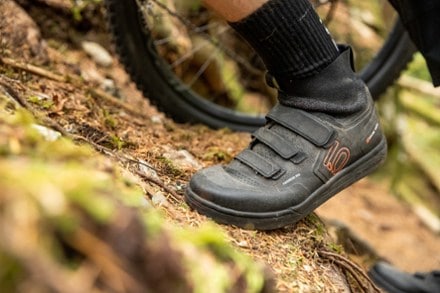 Five Ten Freerider Mid Pro VCS Mountain Bike Shoes - Men's 8