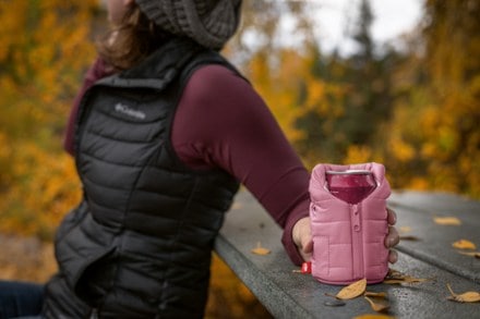 Puffin Puffy Vest Drinkwear 2