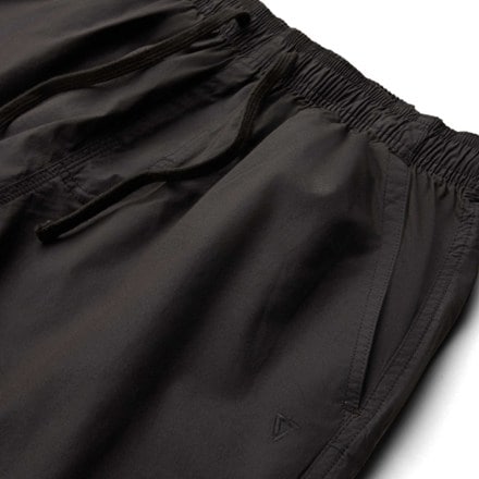 VISSLA Utility Elastic Walkshorts - Men's 2